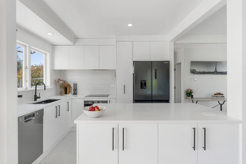 40 Fairclough Road, Beach Haven, Auckland - Carousel 2