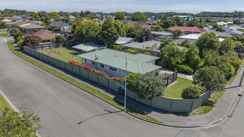 26 Donegal Street, Belfast, Christchurch - Carousel 30