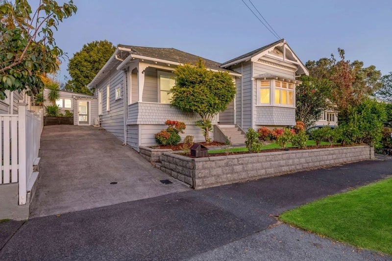 12 Prospect Terrace, Mount Eden, Auckland - Carousel 1
