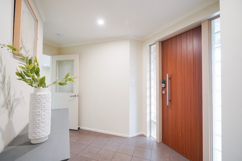 53 Glenroy Park Drive, Waikiwi, Invercargill - Carousel 2