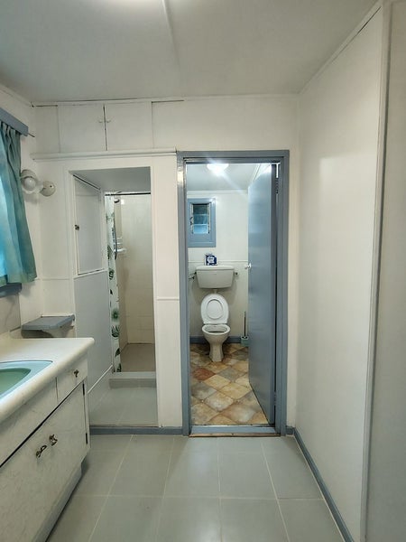 33 Hoskins Avenue, Hillsborough, Auckland - Carousel 9