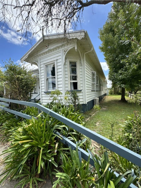 1603 Dairy Flat Highway, Albany - Carousel 1