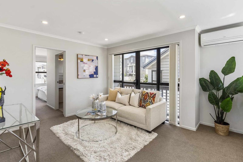 16 Hirimate Place, Flat Bush, Auckland - Carousel 2