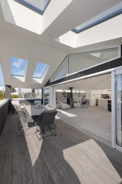112 Karewa Parade, Papamoa Beach, Papamoa - Carousel 2