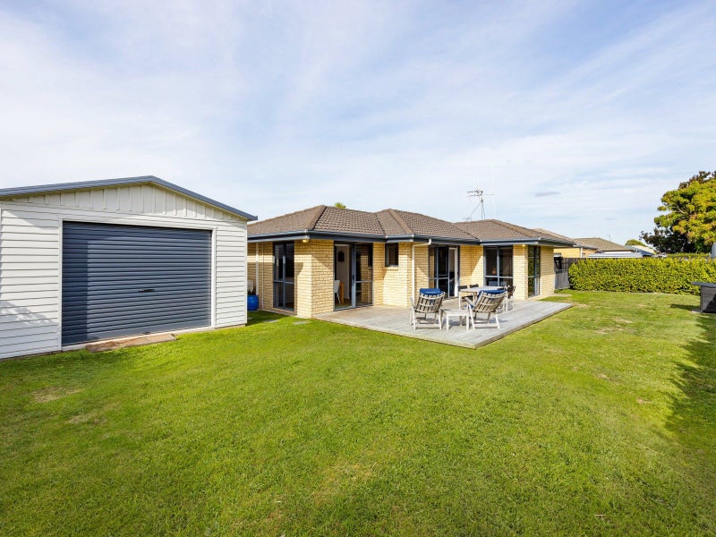 13 Bellona Place, Flagstaff, Hamilton - Carousel 3