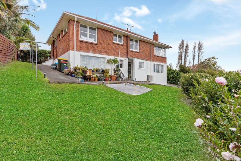 Property Valuation for 1/69 College Road, Northcote, Auckland Trade