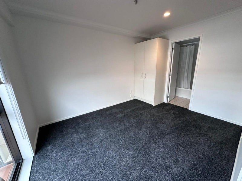 7C/18 Ronwood Avenue, Manukau, Auckland - Carousel 1