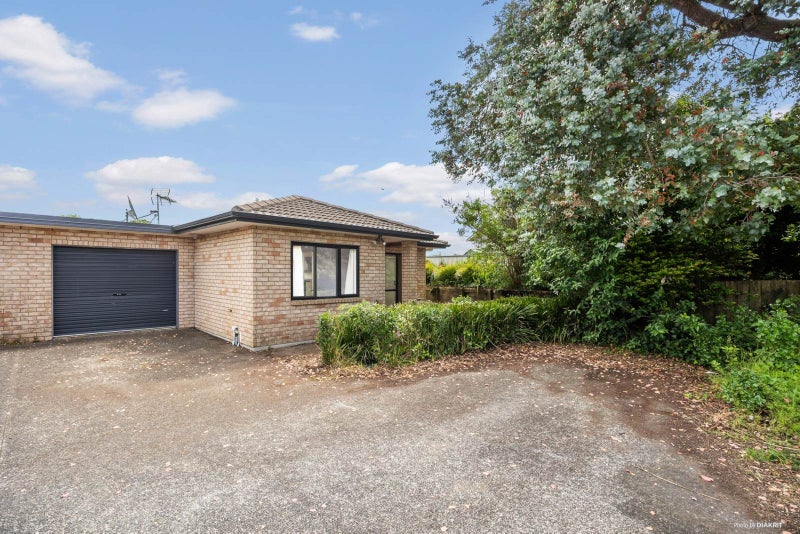 3/11 Lawford Place, Mangere, Auckland - Carousel 2