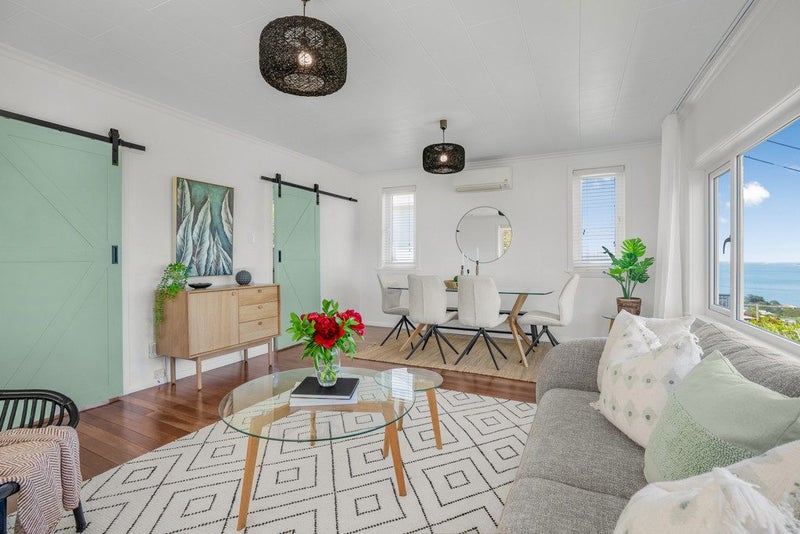 20 Titiro Moana Road, Korokoro, Lower Hutt - Carousel 1