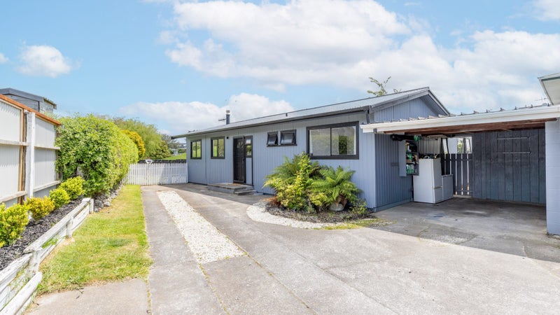 2/99 Tamatea Road, Taupō - Carousel 1