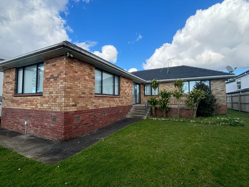 91 Reeves Road, Pakuranga, Auckland - Carousel 1