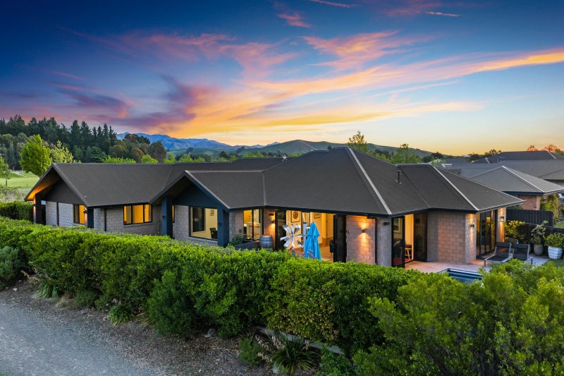 10 Silk Close, Witherlea, Blenheim - Carousel 1