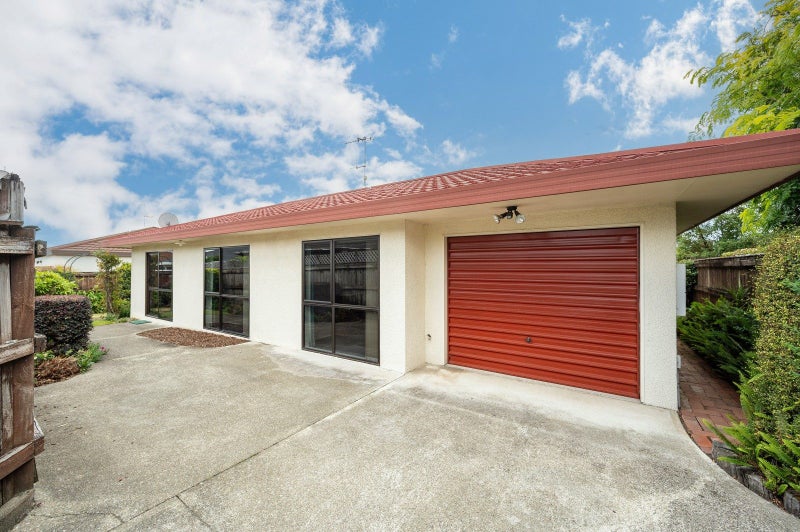 2/10 Stead Crescent, Stoke, Nelson - Carousel 1