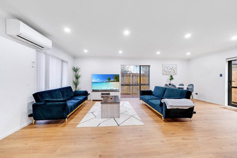 1E Carlie Street, Papatoetoe, Auckland - Carousel 1