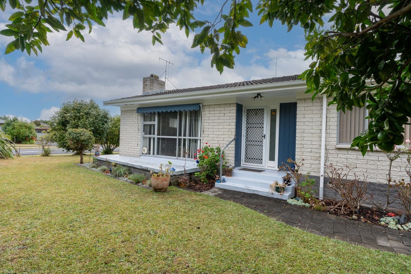 2 Sandringham Road, Enderley, Hamilton - Carousel 1