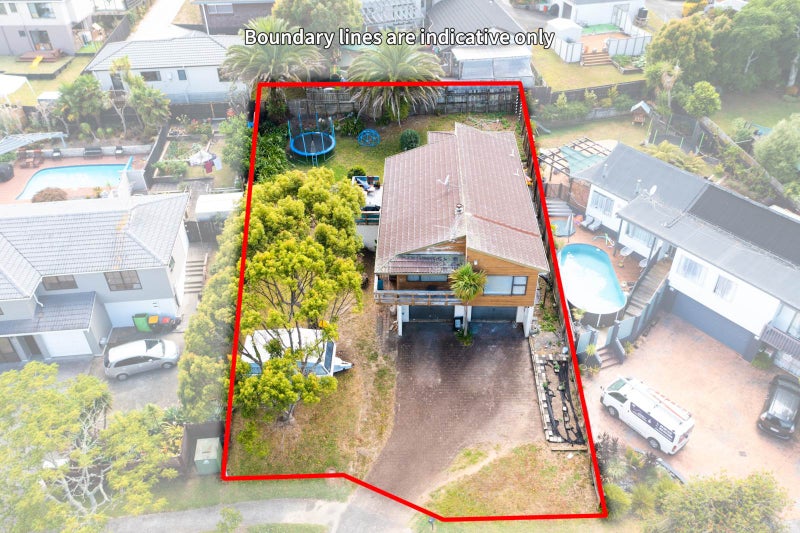 11 Birman Close, Half Moon Bay, Auckland - Carousel 1