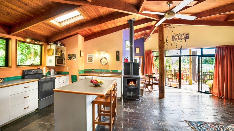 14 Haile Lane, Pohara - Carousel 2