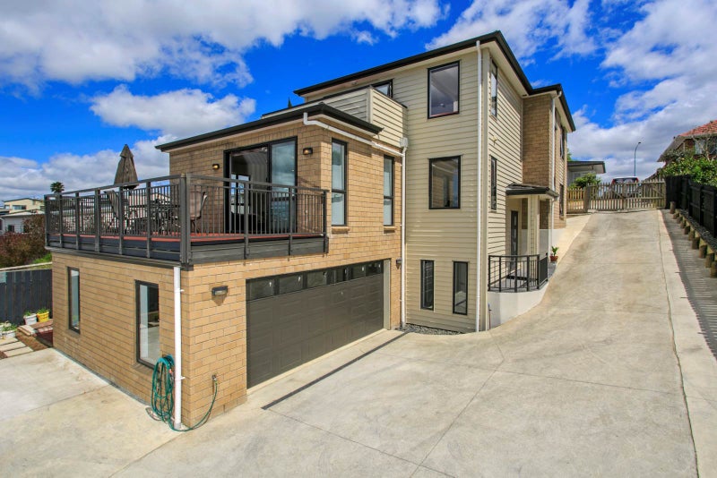 565A Glenfield Road, Glenfield, Auckland - Carousel 2