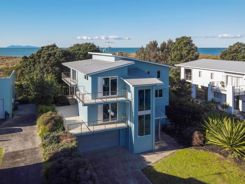 9 Bowentown Boulevard, Bowentown, Waihi Beach - Carousel 2