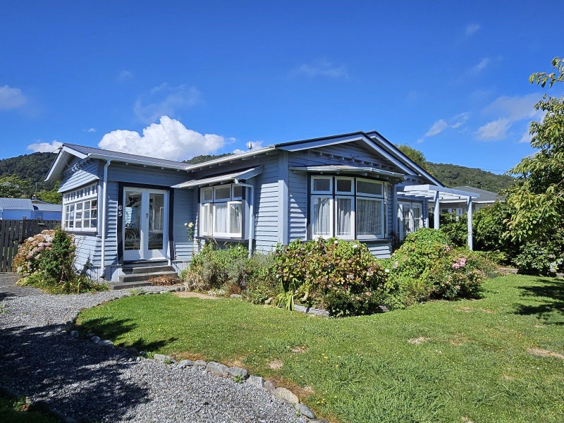 65 Bright Street, Cobden, Greymouth - Carousel 1