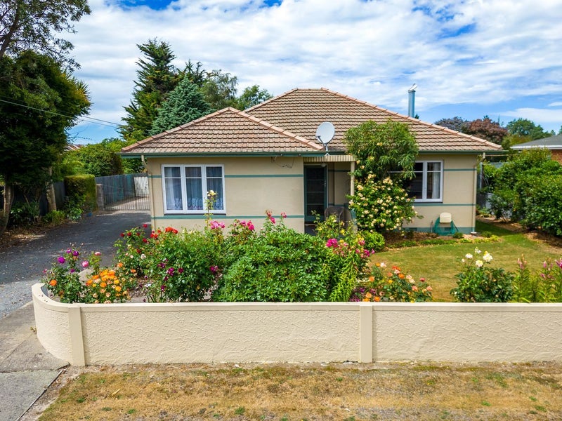 9 Holmes Street, Waimate, Waimate - Carousel 1