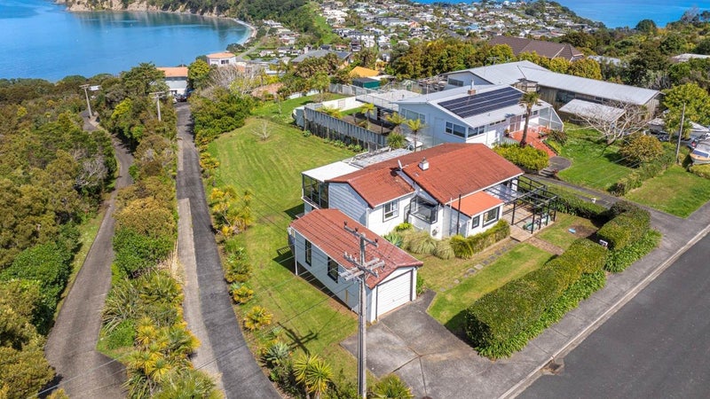 51 Roberts Road, Matakatia, Whangaparaoa - Carousel 1