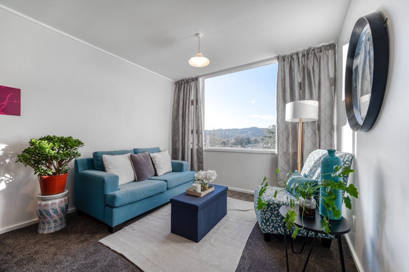 10/41 Barber Grove, Moera, Lower Hutt - Carousel 1