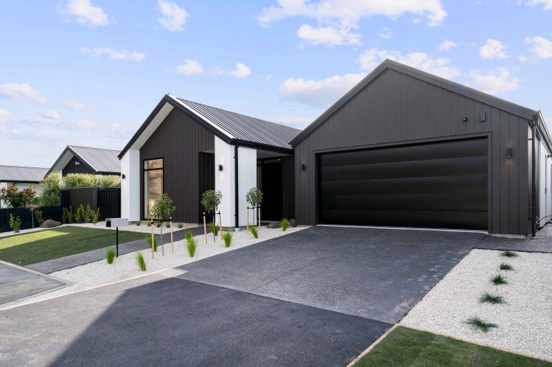 9 Hollard Crescent, Lincoln, Lincoln - Carousel 2