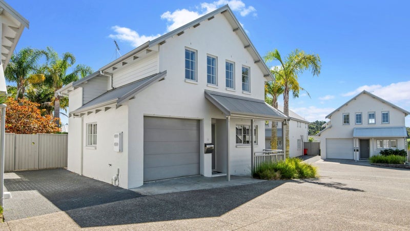 12/9 Georgia Terrace, Albany, Auckland - Carousel 1