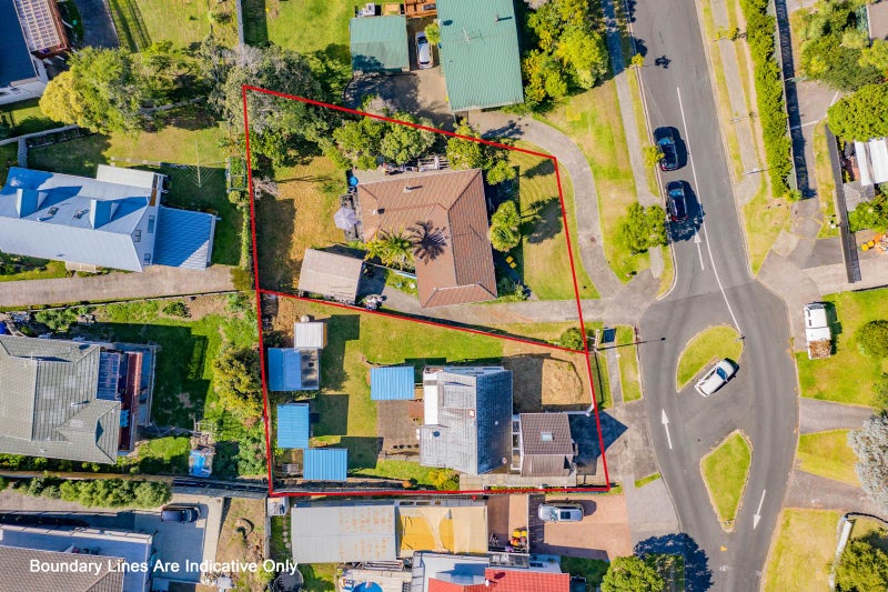 10 Sari Place, Massey, Auckland - Carousel 3