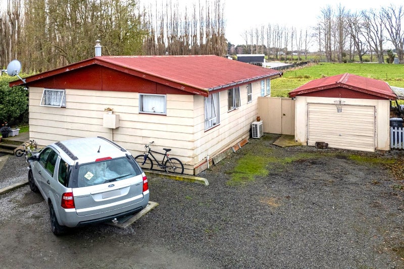 24 Neal Street, Temuka, Temuka - Carousel 2