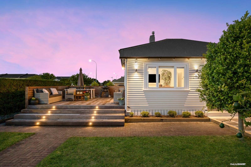 2 Paton Avenue, Papatoetoe, Auckland - Carousel 2