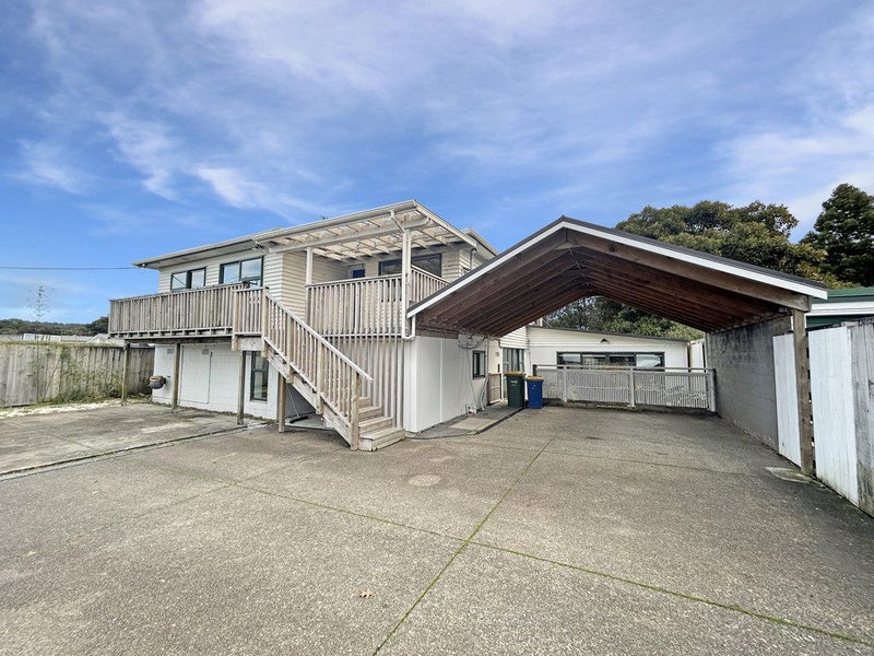 220 Glengarry Road, Glen Eden, Auckland - Carousel 1