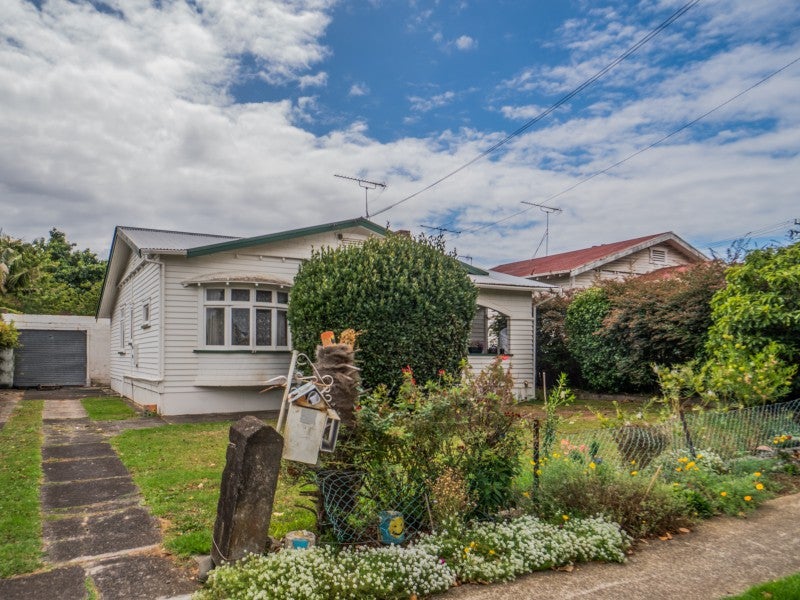 52 Heretaunga Avenue, Onehunga, Auckland - Carousel 1