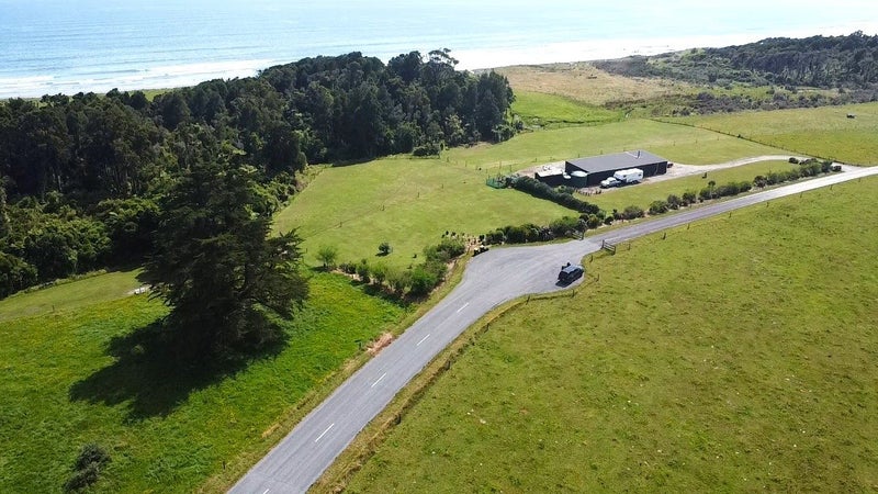 68 Veale Way, Westport - Carousel 1