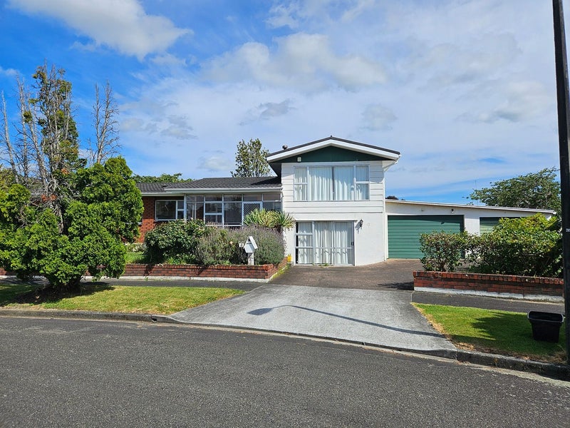 9 Kapiti Place, Awapuni, Palmerston North - Carousel 1