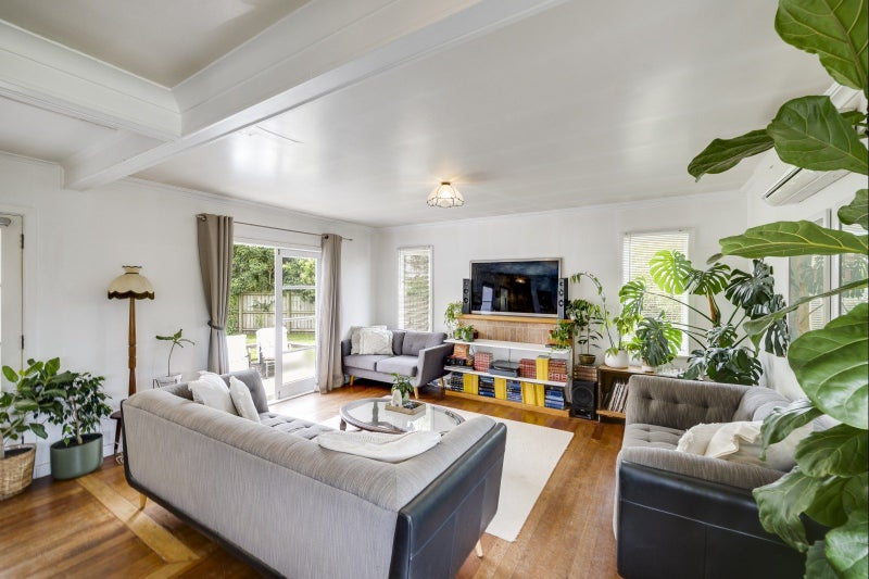 7 Darwin Crescent, Maraenui, Napier - Carousel 2