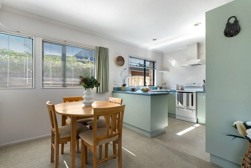 15/42 Main Road, Tawa, Wellington - Carousel 2