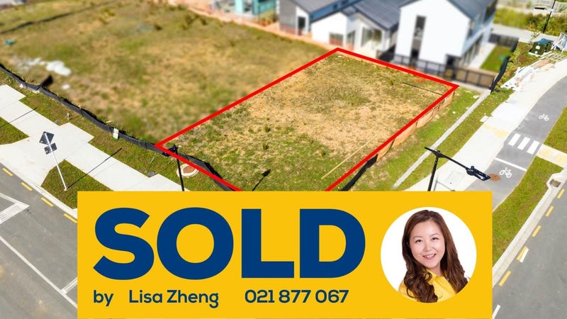 37 Paretao Street, Massey, Auckland - Carousel 1