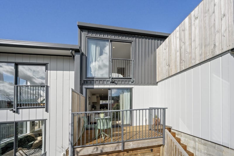 11/96 Washington Avenue, Brooklyn, Wellington - Carousel 2