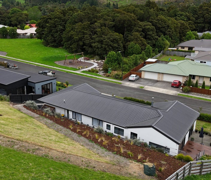 24 Genia Drive, Wakefield - Carousel 27