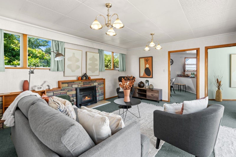 24 Victoria Street, Carterton - Carousel 2