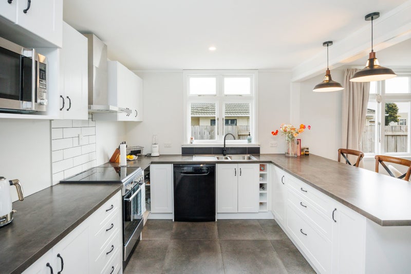 12 Rata Street, Roslyn, Palmerston North - Carousel 2