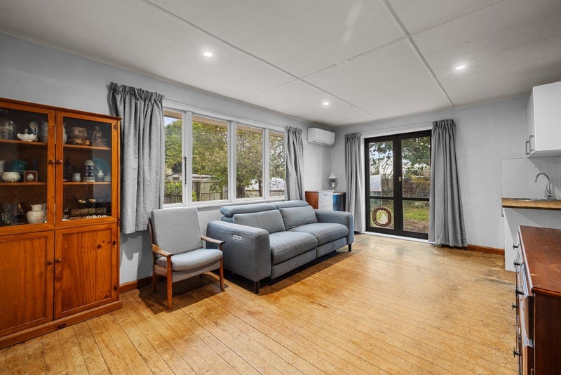 21 Dix Street, Wigram, Christchurch - Carousel 2