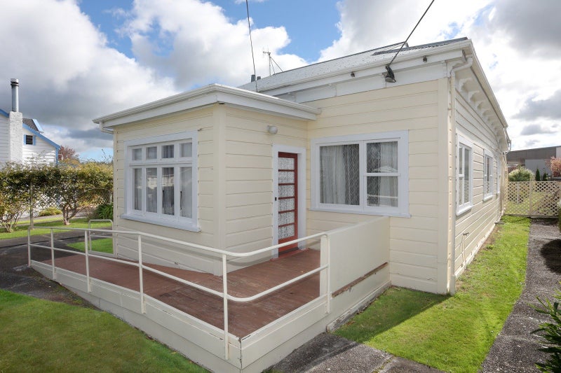 26 Hobson Street, Feilding, Feilding - Carousel 32