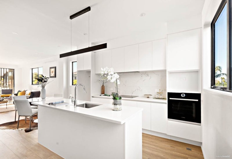 19/54 Taharoto Road, Takapuna, Auckland - Carousel 1