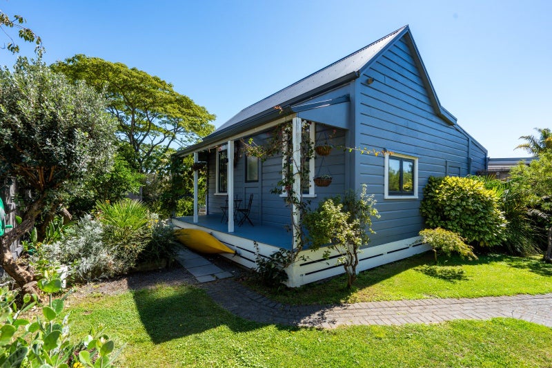 9 Allens Lane, Clive, Clive - Carousel 2