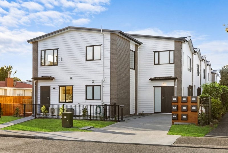 50 Jillian Drive, Ranui, Auckland - Carousel 2