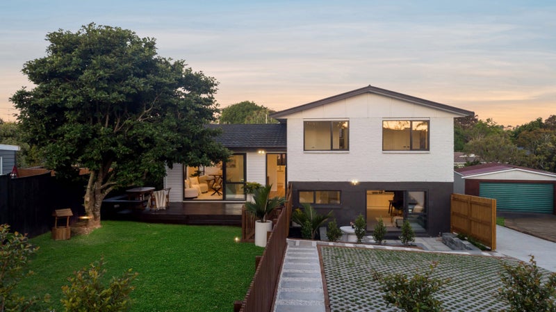 4 Harford Place, Pakuranga Heights, Auckland - Carousel 1