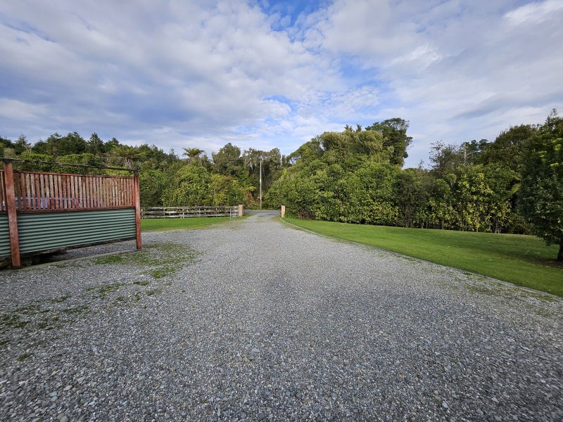 157 Rutherglen Road, RUTHERGLEN, GREYMOUTH - Carousel 25